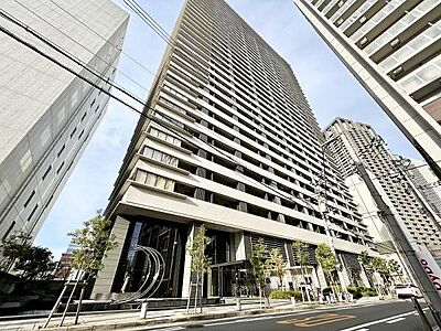 外観：都心部、北区中之島に佇むオール電化マンション。2023年12月外壁等大規模修繕工事実施済みとなります。