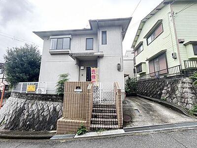 外観：現地写真　敷地広く日当たり良好な地