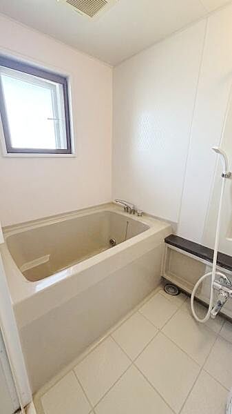 浴室を拡大表示