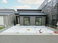 埼玉県草加市苗塚町：物件画像