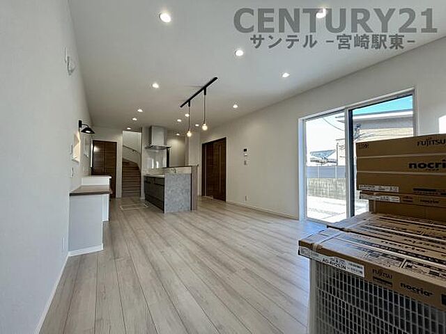 リビング/ダイニング 宮崎市恒久南3丁目6番4