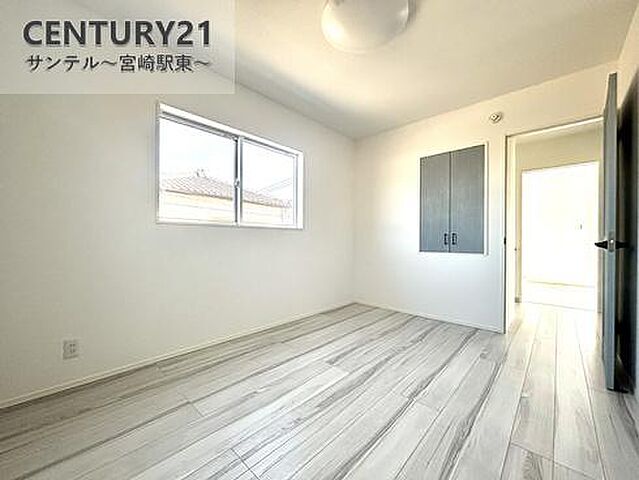 室内 宮崎市吉村町下り松甲2489番5