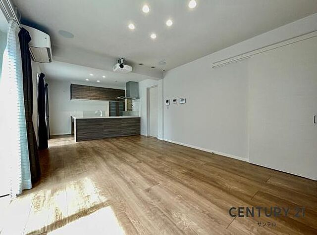 リビング/ダイニング 宮崎市月見ケ丘5丁目