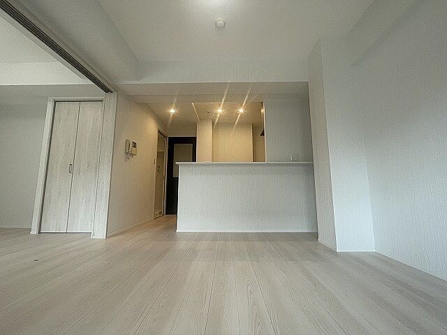 リビング/ダイニング レーヴステージ府中緑町 1階/-