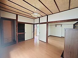 居間