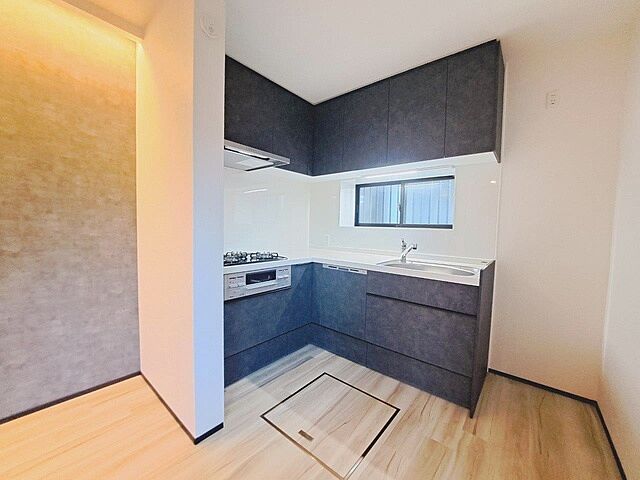 リビング/ダイニング 三鷹市中原3丁目