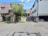 外観：安心して暮らすことのできる住宅街。　住宅地の道路は一般に交通量が少なく車などの騒音が少ないため、住民にとって静かな生活環境が提供されます。 