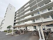 周辺のエリアで他にも沢山売りに出ている物件があります。インターネット掲載前の情報などもありますのでお気軽にお問合せください。まとめてご見学できます。 