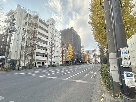 周辺のエリアで他にも沢山売りに出ている物件があります。インターネット掲載前の情報などもありますのでお気軽にお問合せください。まとめてご見学できます。