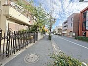 個々の優先事項や好みに基づいて考慮することが重要、 様々なライフスタイル、自分や家族にとってマッチする街並みを選ぶことが大切です。 