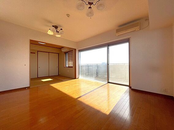 家族みんなが集...