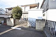 周辺のエリアで他にも沢山売りに出ている物件があります。インターネット掲載前の情報などもありますのでお気軽にお問合せください。まとめてご見学できます。 
