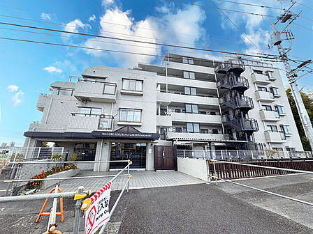 室内のご見学予約スタート。当日のご見学予約も大歓迎です。お気軽にご連絡ください。他にもインターネットに掲載していない情報も沢山ありますので、比較で併せてご見学ができます。