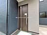 玄関：現地のご見学予約もスタートしました。 