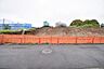 外観：建築条件なしの敷地。弊社グループ「白馬建設」にて建物プランをご提案できます。実際の陽当たりやサイズ感を現地でお確かめください。  