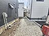 外観：建物と建物の間にゆとりを持たせた落ち着きのある空間が広がります。 