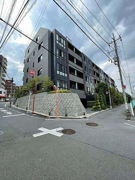 現地のご見学予約もスタートしました。周辺で売りに出ている物件も沢山御座います。まとめてご見学ができますのでお気軽にお申しつけください。