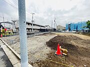 現在建物を建築中です、建築中の物件については現地確認の他、同施工会社の完成施工例のご案内、担当者のプレゼンテーションにてご検討ください。適切なご検討の方法をご説明させて頂きます。 