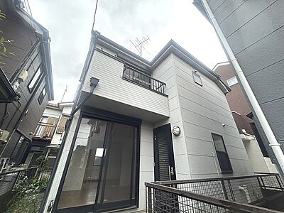 外観：現地のご見学予約もスタートしました。周辺で売りに出ている物件も沢山御座います。まとめてご見学ができますのでお気軽にお申しつけください。 