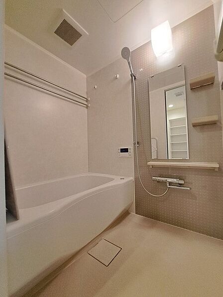毎日使う設備だからこそ、ゆとりのある洗い場