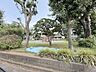 外観：豊かな緑が日々の暮らしに安らぎを添える、落ち着いた住環境が広がります。