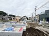 外観：現在建物を建築中です、建築中の物件については現地確認の他、同施工会社の完成施工例のご案内、担当者のプレゼンテーションにてご検討ください。適切なご検討の方法をご説明させて頂きます。 