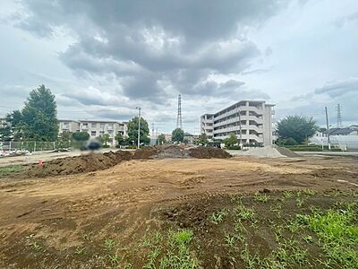 外観:土地物件にはご確認頂くポイントがたくさんございます、土地だけのご見学の際もご遠慮せず、ぜひお気軽に担当スタッフにお申しつけくださいませ。 外観:土地物件にはご確認頂くポイントがたくさんございます、土地だけのご見学の際もご遠慮せず、ぜひお気軽に担当スタッフにお申しつけくださいませ。