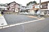 外観：建築条件なしの敷地。弊社グループ「白馬建設」にて建物プランをご提案できます。実際の陽当たりやサイズ感を現地でお確かめください。  