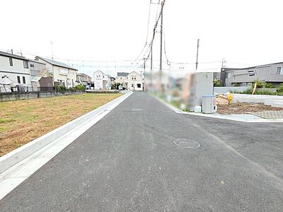 外観:安心して暮らすことのできる住宅街。 住宅地の道路は一般に交通量が少なく車などの騒音が少ないため、住民にとって静かな生活環境が提供されます。 外観:安心して暮らすことのできる住宅街。 住宅地の道路は一般に交通量が少なく車などの騒音が少ないため、住民にとって静かな生活環境が提供されます。