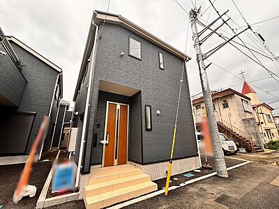 外観：建物が完成しましたので室内のご見学予約スタート。当日のご見学予約も大歓迎です。お気軽にご連絡ください。エステート白馬国分寺店は火曜水曜も営業しております。 
