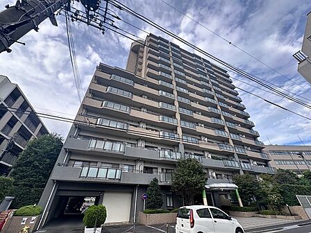 リフォーム完成しました、即引渡し可能です。お仕事帰りの平日でも土日祝日でも、ご希望のご内覧日時を担当者へお気軽にご相談ください。