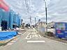 外観：周辺は住宅が建ち並ぶ閑静な住宅街です。 