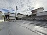 外観：現地ご見学の際、スタッフが様々なご質問に対応いたします、周辺環境、前面道路、建築可能な建物について、ぜひご相談ください。 