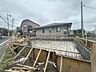 外観：現在建物を建築中です、建築中の物件については現地確認の他、同施工会社の完成施工例のご案内、担当者のプレゼンテーションにてご検討ください。適切なご検討の方法をご説明させて頂きます。 