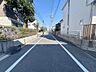 その他：安心して暮らすことのできる住宅街。　住宅地の道路は一般に交通量が少なく車などの騒音が少ないため、住民にとって静かな生活環境が提供されます。