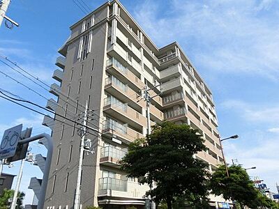 外観：駅前オートロックマンション！