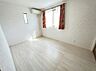 洋室：約6.25帖の洋室。東向きのお部屋で朝の陽ざしが良く入ります。※生成AIを使った家具や小物の除去を行っております。