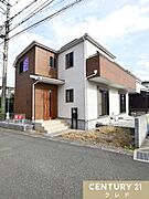 令和2年築の築浅中古住宅！室内大変キレイにお使いいただいております！全居室に収納のついてた4ＬＤＫ！小中学校まで各徒歩7分！子育て世代にオススメです！本日ご案内大歓迎です！