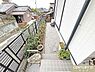 その他：敷地内にはちょっとしたお庭付き。植物を育てたり、花を植えたり、日々の生活に彩りを与えてくれます。