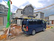 長期優良住宅認定を受けた安心の住まい。全棟敷地39坪以上のゆとりある広さを確保しており、カースペースも2台分完備しています。