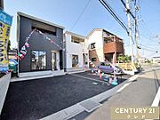 耐震・制震性に優れた制振装置搭載の新築分譲住宅　全4棟。周辺には教育機関や商業施設も充実しており、子育て世代のご家族にもおすすめの住環境が整っています。