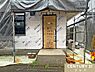 その他：防水シートが施工され、雨水の浸入を防ぐための工事が進んでいます。住まいを守る大切な工程も着々と進行中です。