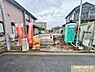 その他：現在基礎の状態です。地盤調査を行った後に、家の面積と同じ大きさの基礎を作ることでしっかりと家を支えます。
