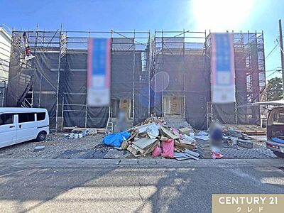 外観:若者夫婦や子育て家族を応援!みらいエコ住宅対象の全6棟(諸条件あり)完成に向け、着々と工事が進んでいます。 外観:若者夫婦や子育て家族を応援!みらいエコ住宅対象の全6棟(諸条件あり)完成に向け、着々と工事が進んでいます。