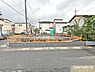その他：【鉄筋入りベタ基礎】家の荷重を底板全面で受け止めるため布基礎に比べ強度が高い他、湿気を防ぎシロアリも侵入しにくくなります。