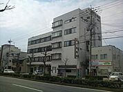 医療法人西大路病院まで566m