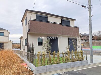 外観：完成済の新築一戸建て、是非一度ご見学ください