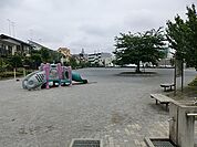 南台公園　距離約350m