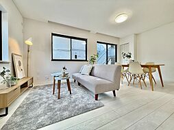 多摩市連光寺3丁目 戸建て 4LDKのリビング/ダイニング