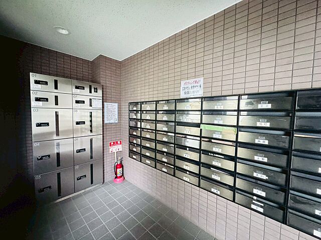 エントランス ファミール聖蹟桜ヶ丘グランデージ 1階/-